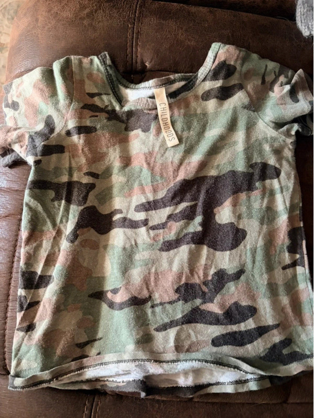Childhoods camo t shirt 5t
